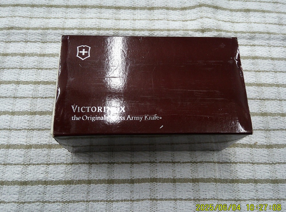 Victorinox 1.8812 Swiss Army Knife with Classic Multitool Design