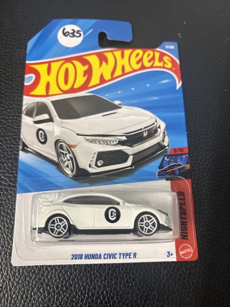 Hot Wheels 2025  2018 CivIC Type R White