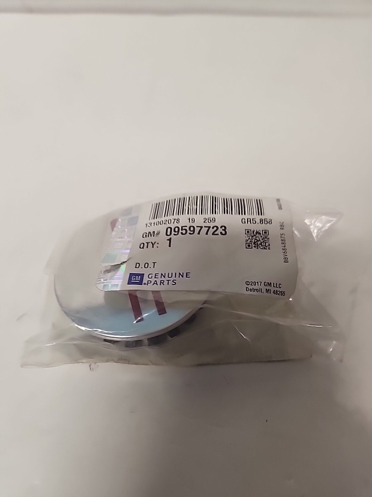 Genuine GM Button Style Center Cap with GMC Logo 09597723 OEM 305