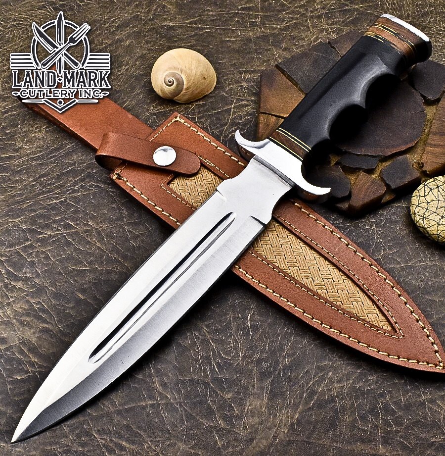 CUSTOM HANDMADE D2  STEEL HIGH POLISH  HUNTING BOWIE KNIFE WITH BLACK HANDLE