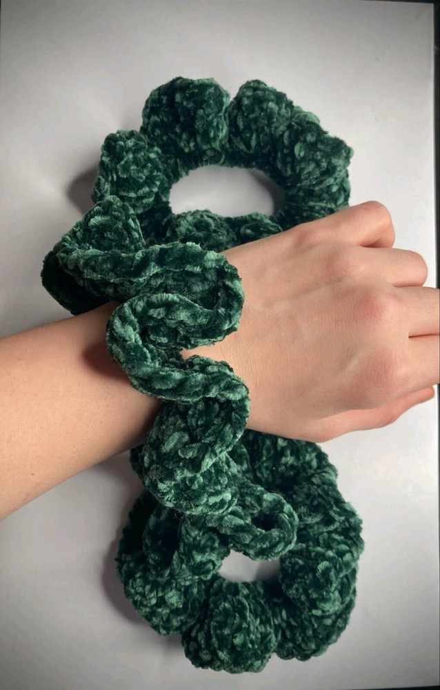 HANDMADE VELVET YARN CROCHET HAIR SCRUNCHIES!
