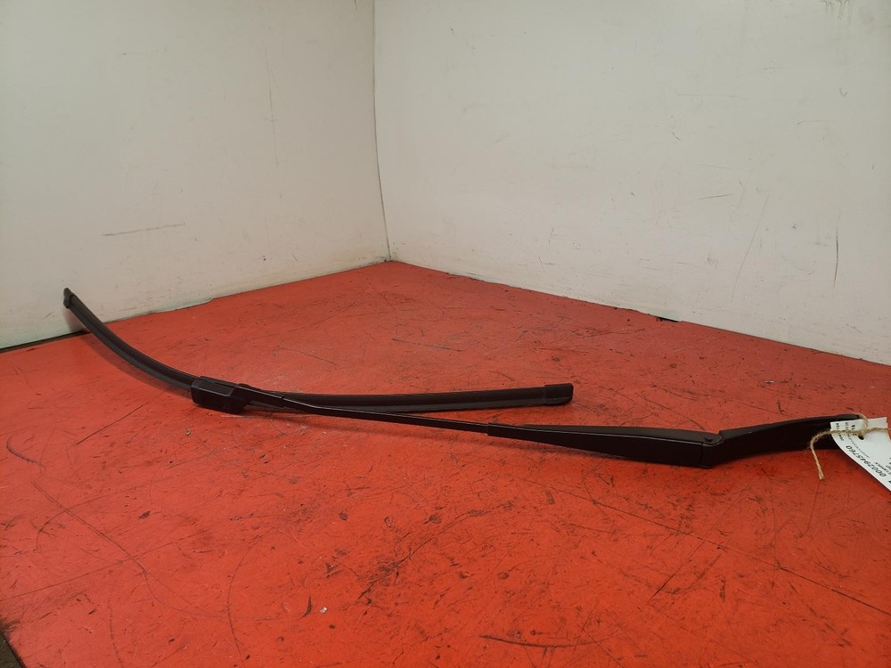 FORD FIESTA MK8 OFFSIDE WIPER ARM 2018 3 DOOR