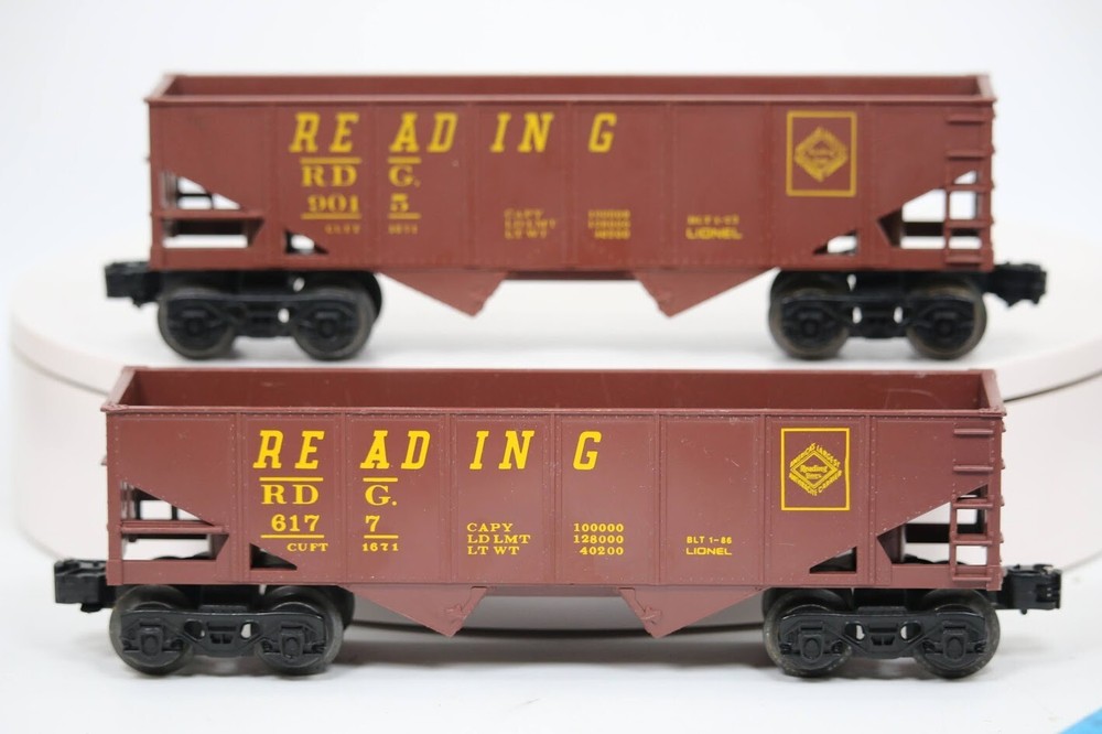 LIONEL 6-6177 and 9015 Reading Short Hopper L/N Pair