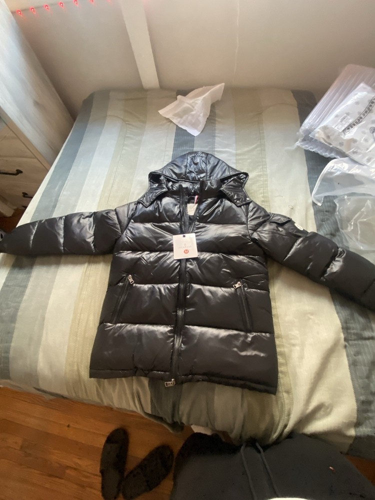 Moncler black puffer jacket #winterjacket