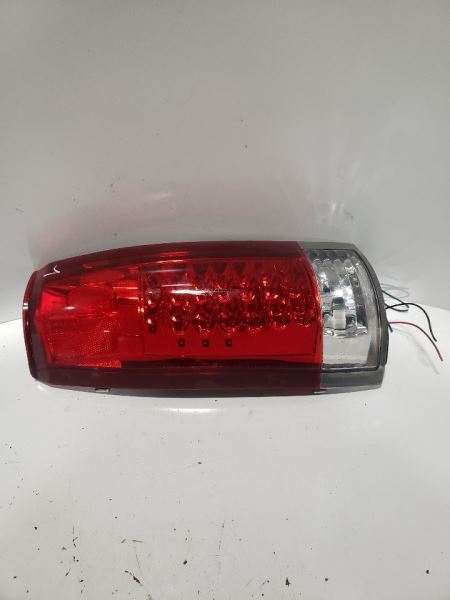 90-00 Chevy 2500 Pickup Left Tail Light Replacement 983679