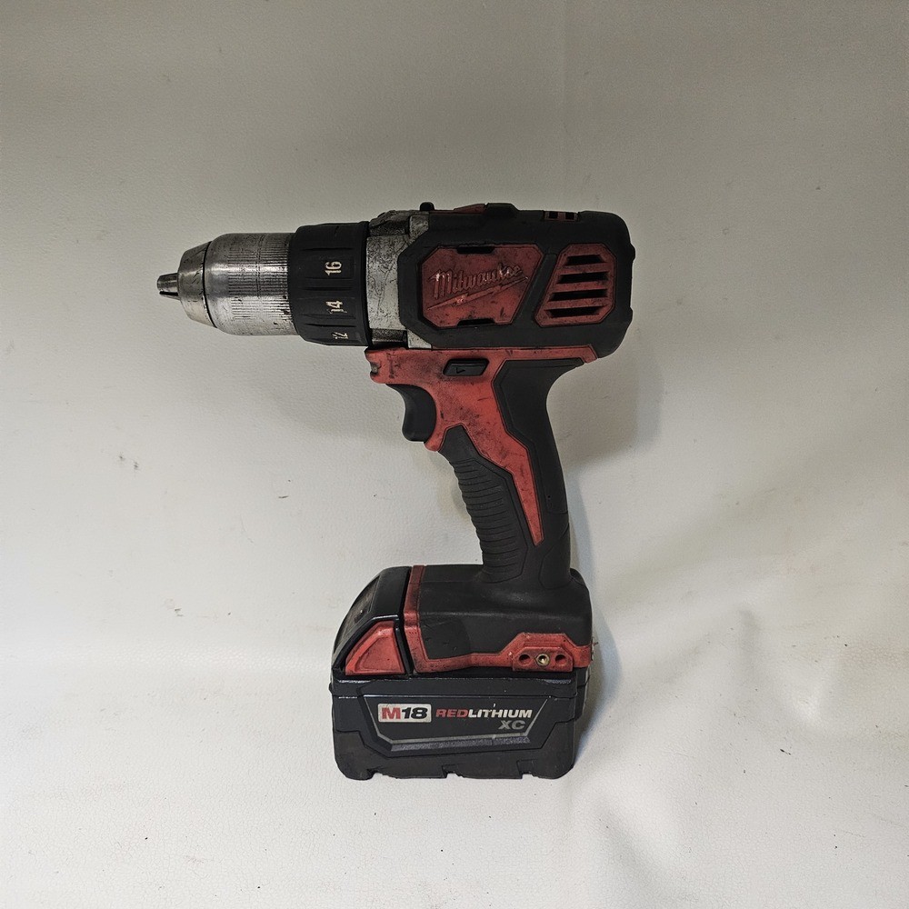 Milwaukee 2606-20 1/2 Inch 18V Cordless Drill Driver with Battery