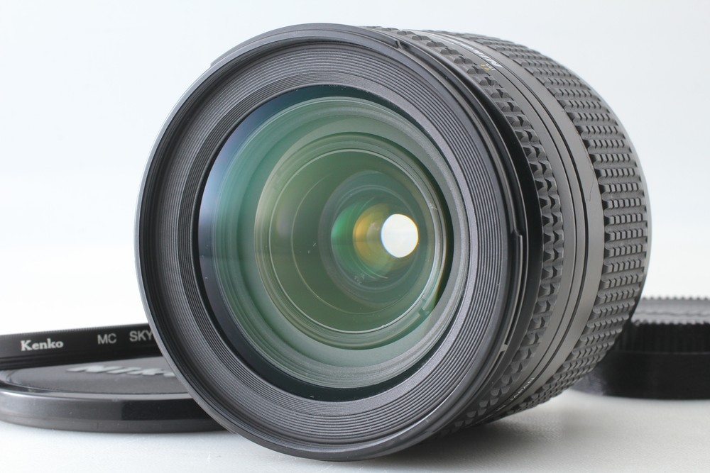 Near MINT Nikon AF Nikkor 28-200mm f3.5-5.6D Zoom Lens w/Filter Japan Tested