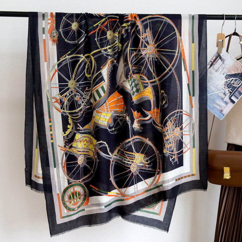 Pure Cashmere Ring Scarf Wrap Shawl Carriage Print Thin Soft Delicate 78