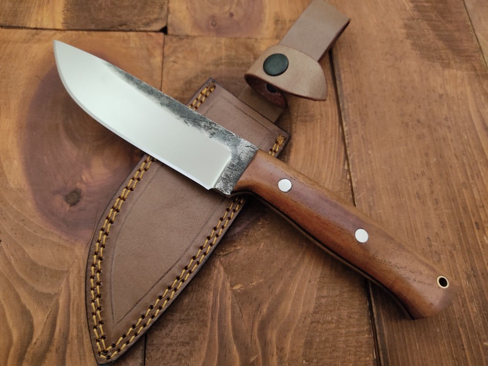 Custom Handmade 1095 Carbon Steel Camping Survival Outdoor Hunting Skinner Knife