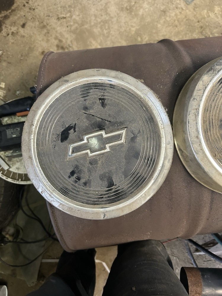 1985-1999 Chevrolet S10 Truck & Astro Van Dog Dish Wheel Hubcaps OEM GM