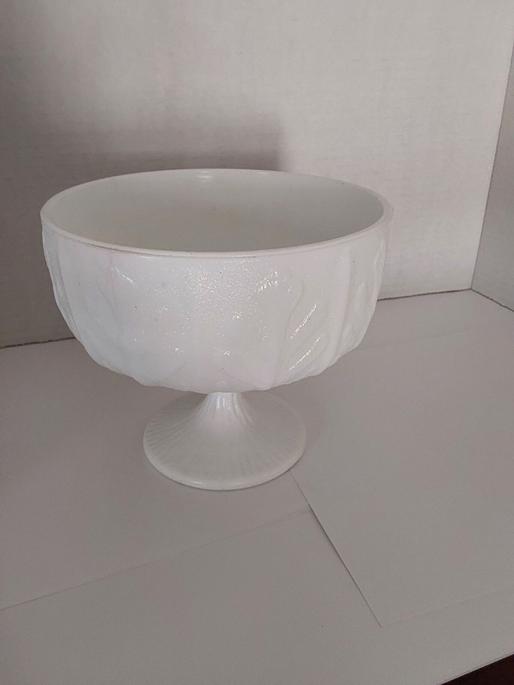 White glass stemmed bowl
