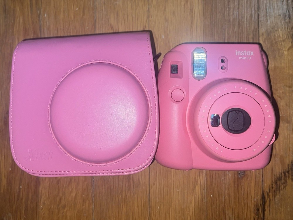 Fujifilm Instax Mini 9 Instant Camera Flamingo Pink with Carrying Case