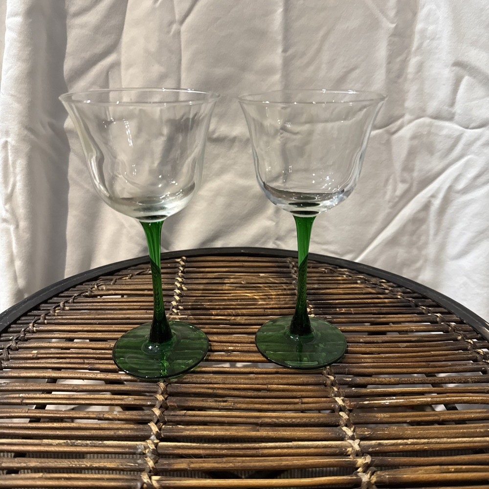 Vintage LUMINARC Emerald Green Stem Wine Glasses Set Of 2 – Made in France