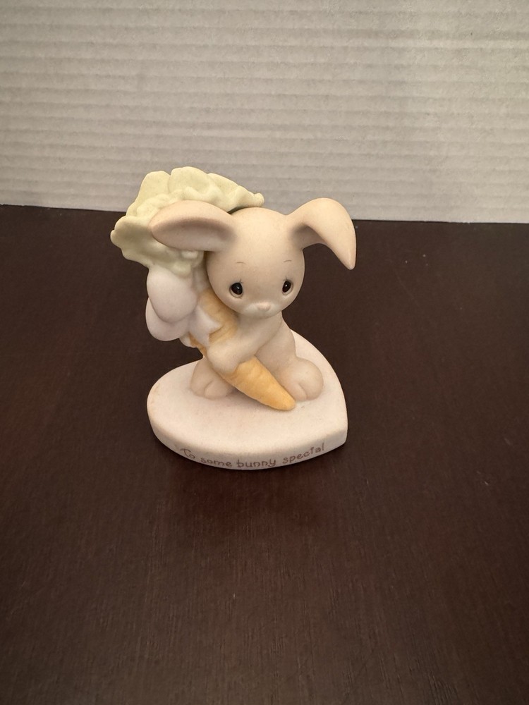 Precious Moments Vintage 1982 Some Bunny Special Figurine E 9282 Jonathan & David