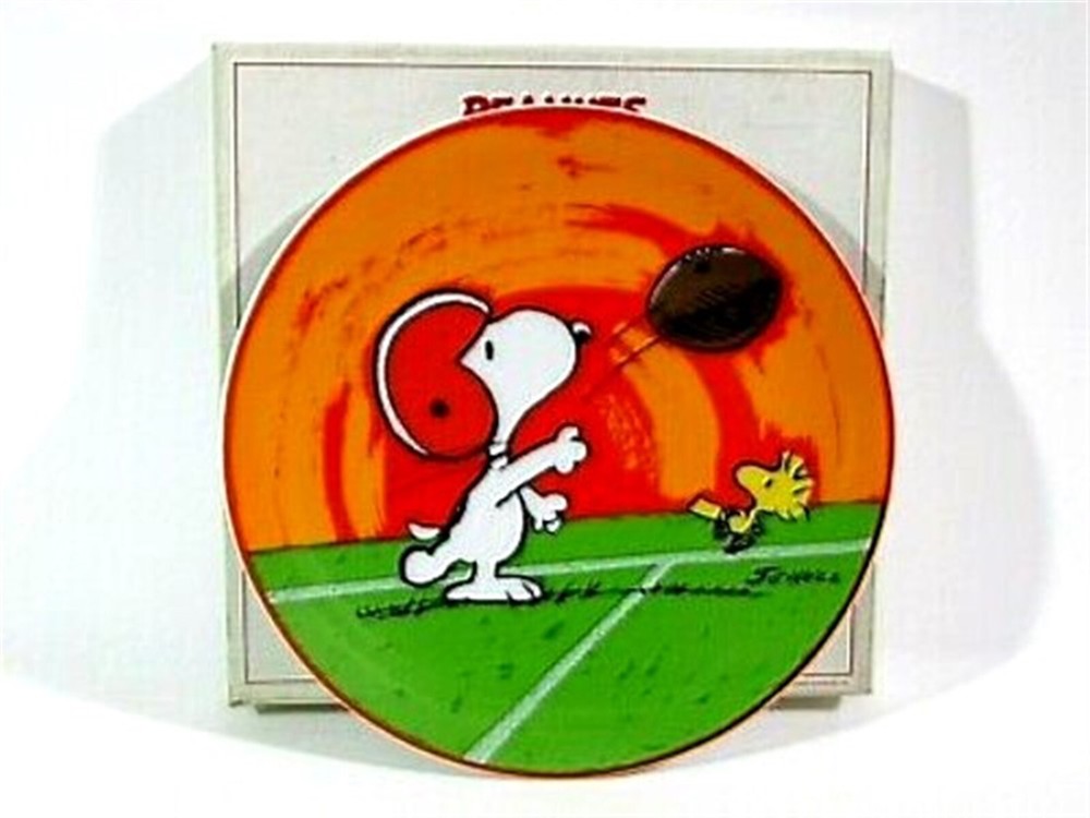 Vintage 1983 Schmid Peanuts Snoopy Charlie Brown Porcelain Sports Plate