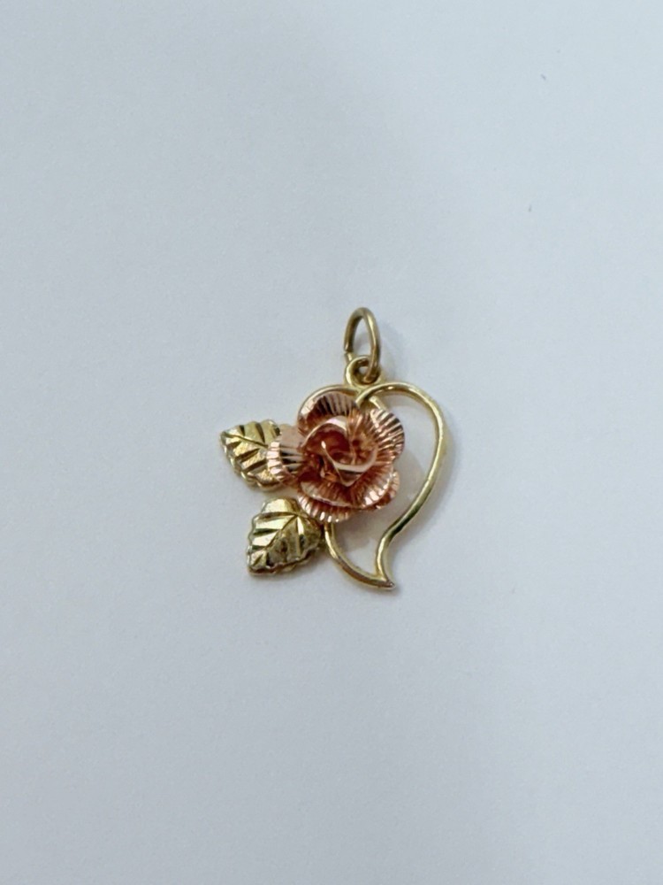 Vintage 10K Yellow Rose Gold Flower Heart Pendant 4 Necklace 10kt CCO