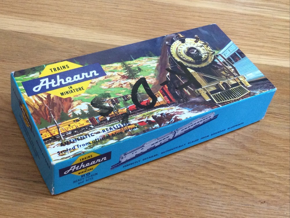 HO Scale ATHEANN Vintage Maine Central Boxcar Freight Train Railcar