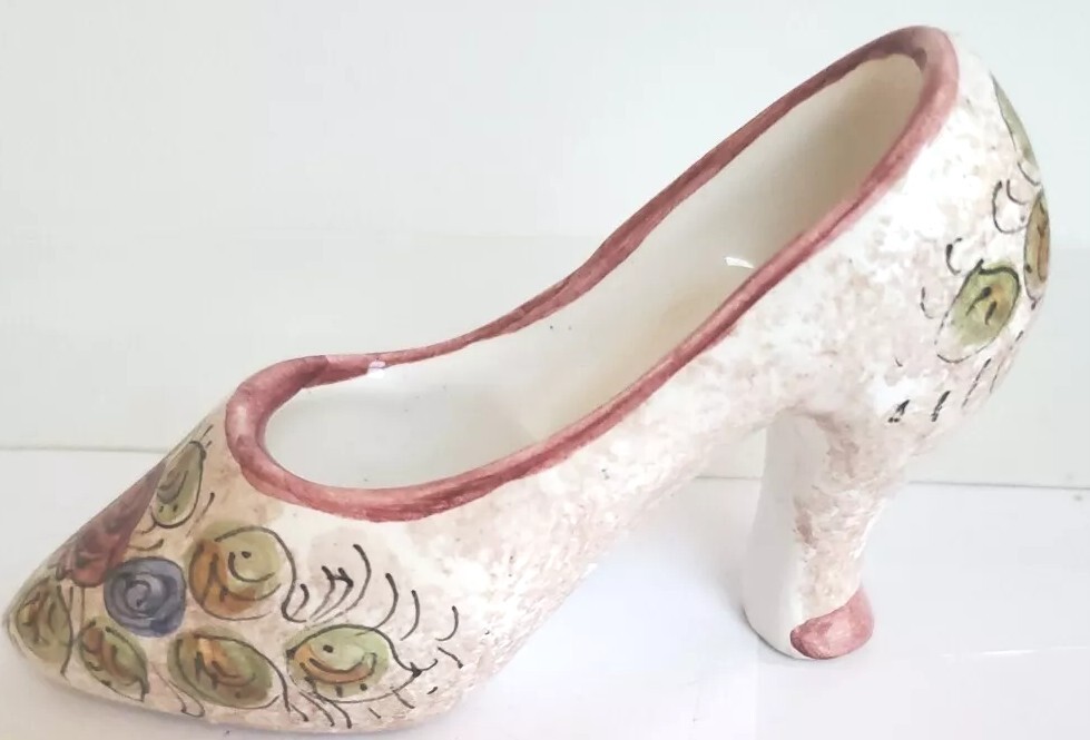 Vintage Hand Crafted Deruta 1985 Porcelain Shoe 5