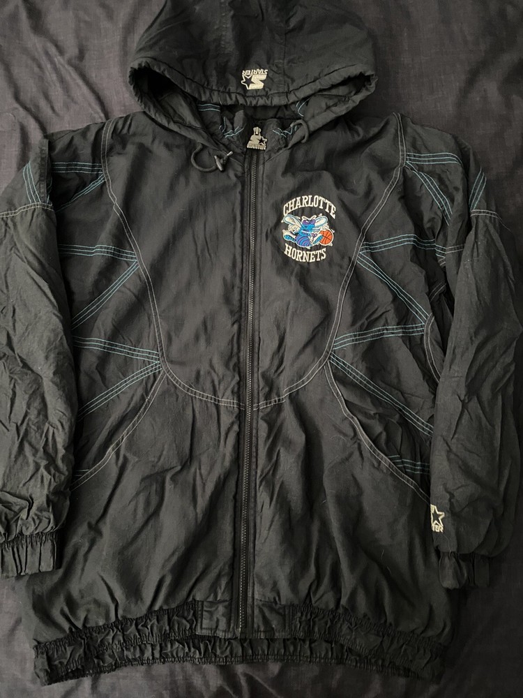 Vintage NBA Charlotte Hornets Starter jacket Size XXL