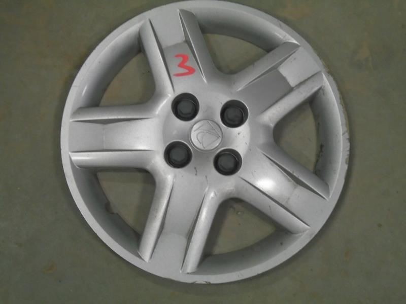06-07 ION Wheel Cover HubCap Replacement 1555484