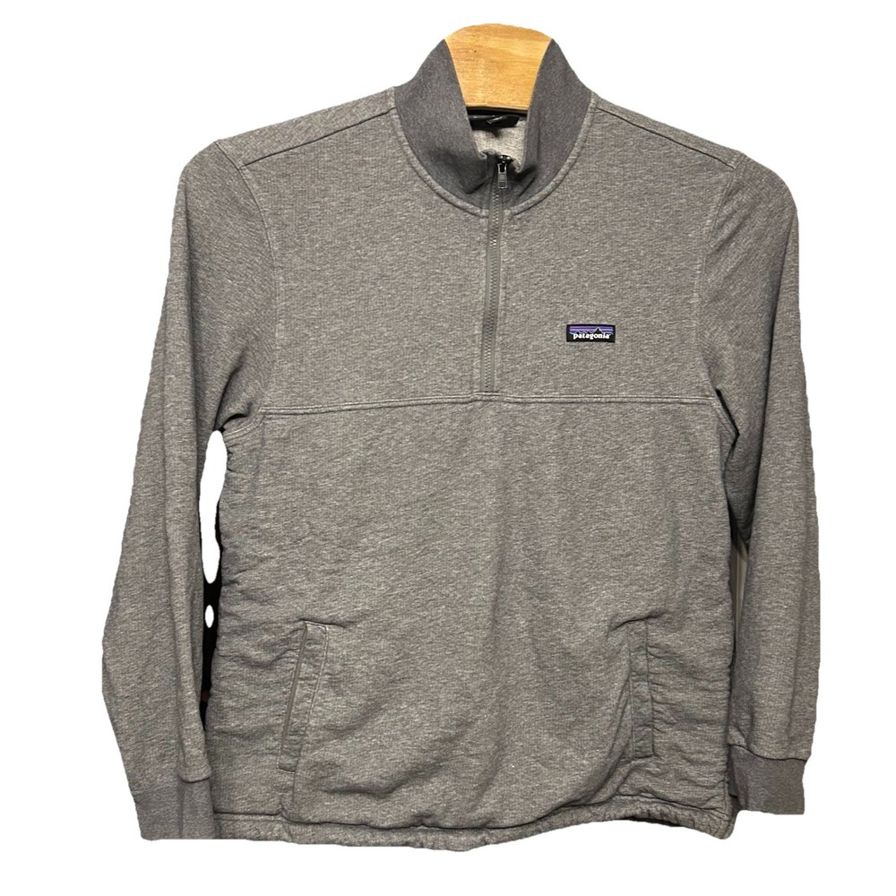Patagonia Mens Mahnya Fleece 1/4 Zip Pullover Sweater in Noble Gray with Drawstring