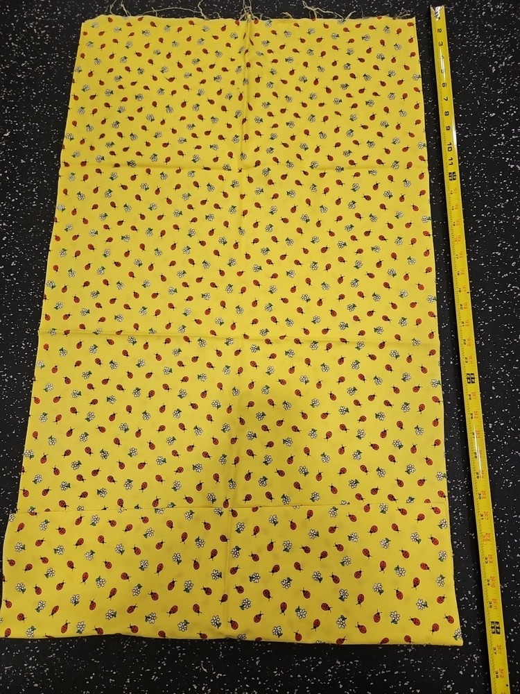 Lot of 1+ Yard Ladybugs And Daisies Cotton Fabric