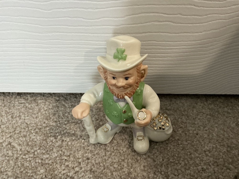 LENOX LEPRECHAUN Shillelagh Standing Irish Wee Lucky Ireland sculpture -- NO BOX