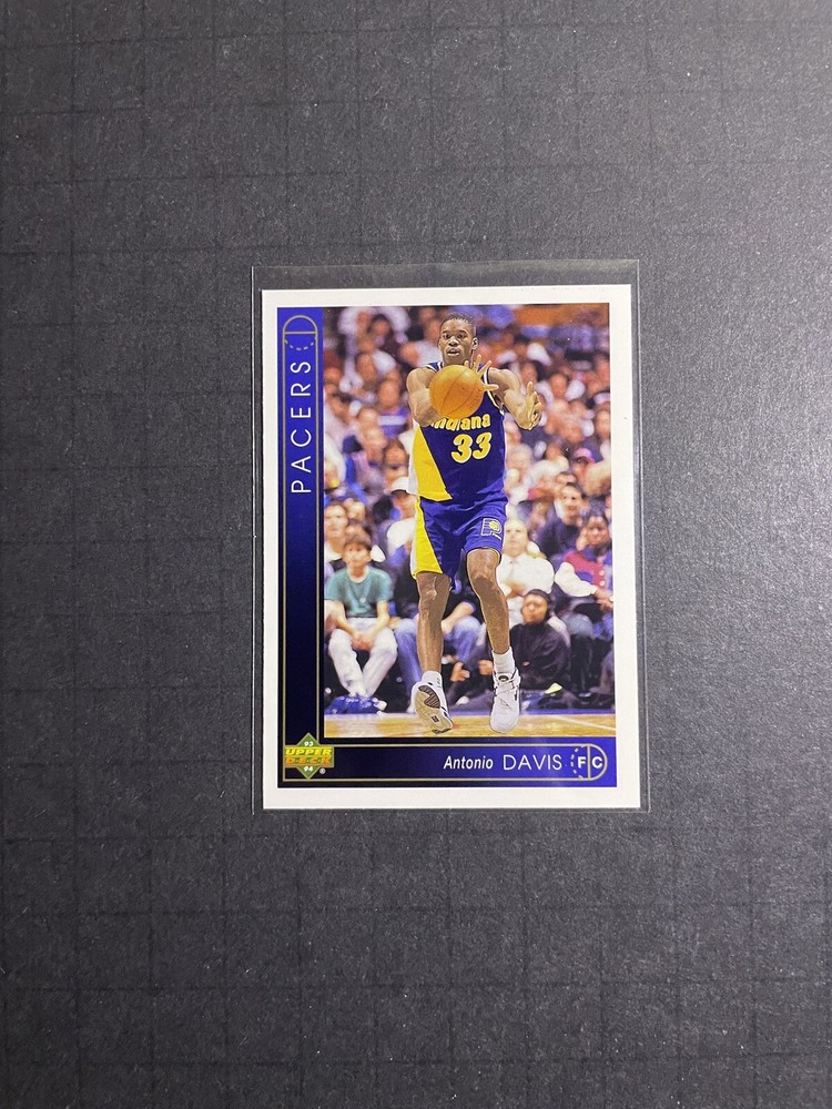 1993-94 Upper Deck Antonio Davis Rookie Card #353 - Indiana Pacers (2)