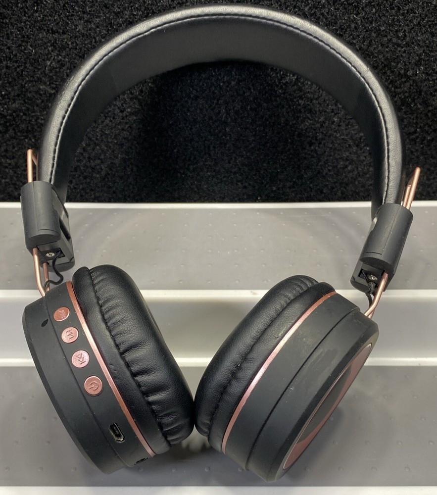 wireless headphones bluetooth over ear, Tested Works Good No Name Model#UZ-BTH21