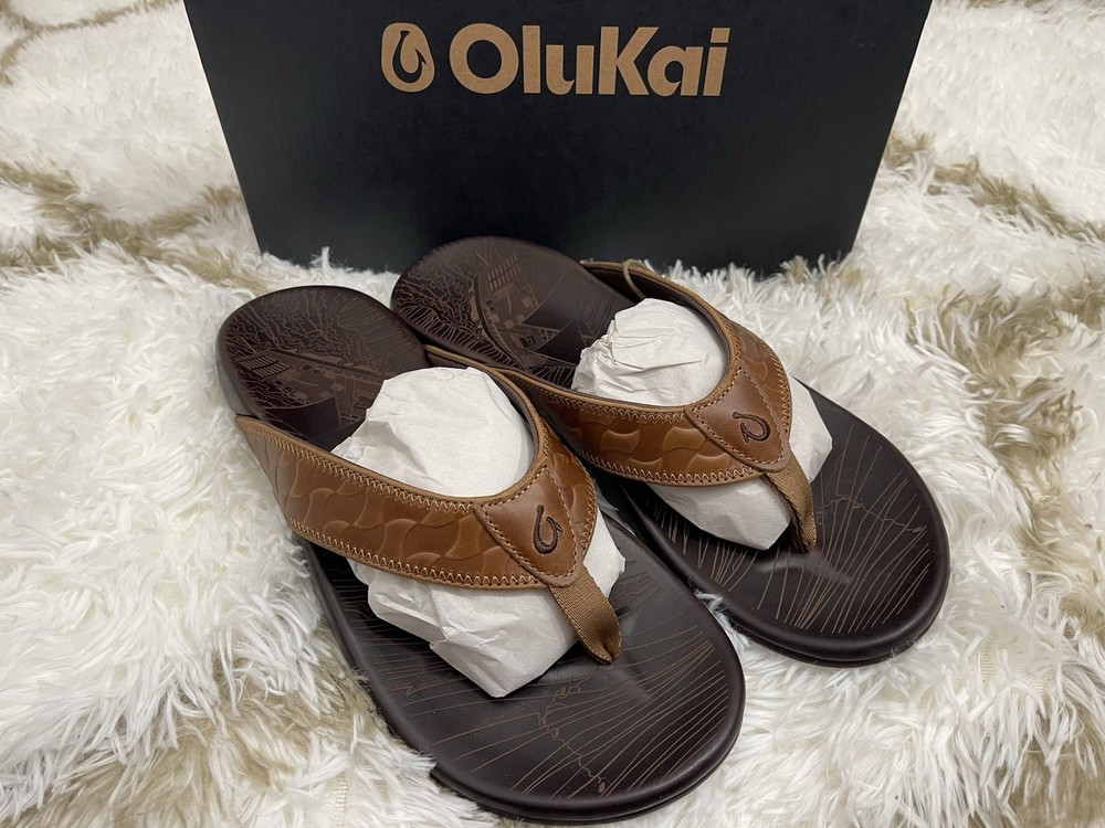 Olukai Men's Size 10 Hikianalia Flip Flops in Tan Dark Java for Beach and Outdoor Wear