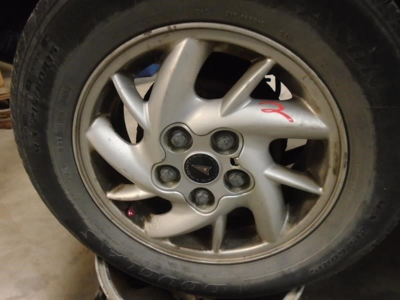 15x6 Aluminum 10-Spoke Argent Wheel Fits 01-05 Grand Am PF7 1496677