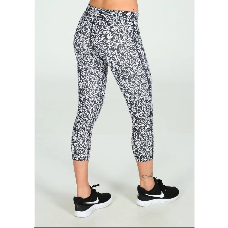 Nike Pronto Black White Small Reflective Running Athletic Gym Women's Leggings