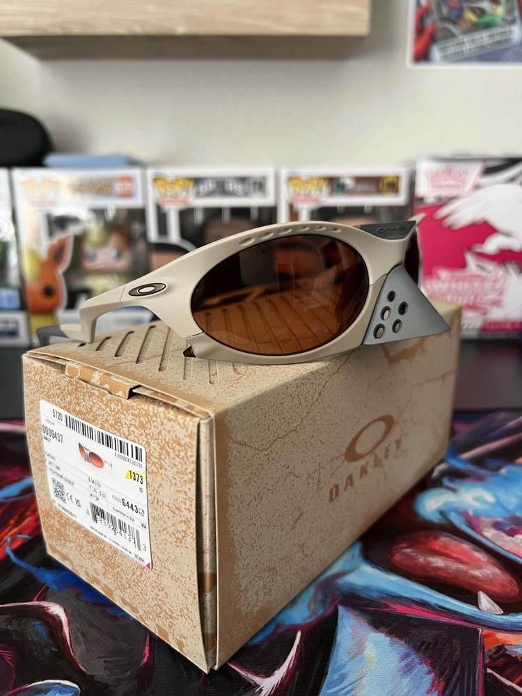 Oakley PLANTARIS Sunglasses OO9437-0263 Matte Sand W/ PRIZM Brown Gradient NEW