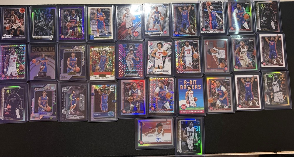 Detroit Pistons Mixed Trading Card Lot