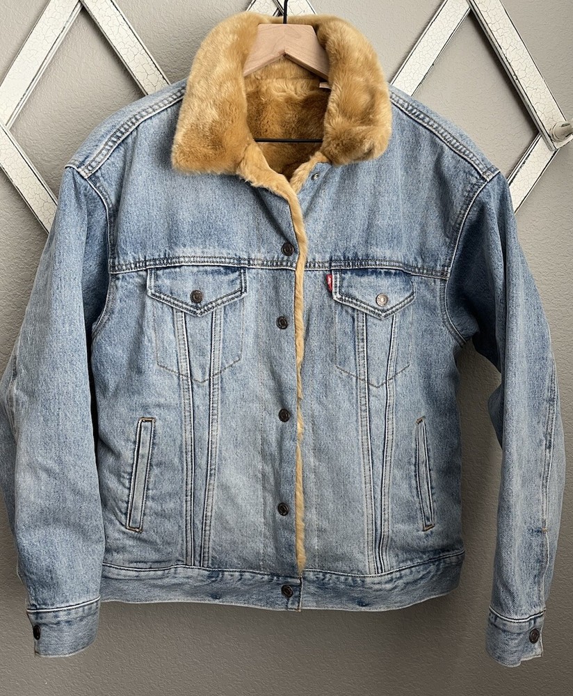 Levi’s Women's M Reversible Faux Fur Lined Denim Trucker Jacket Hella Indigo