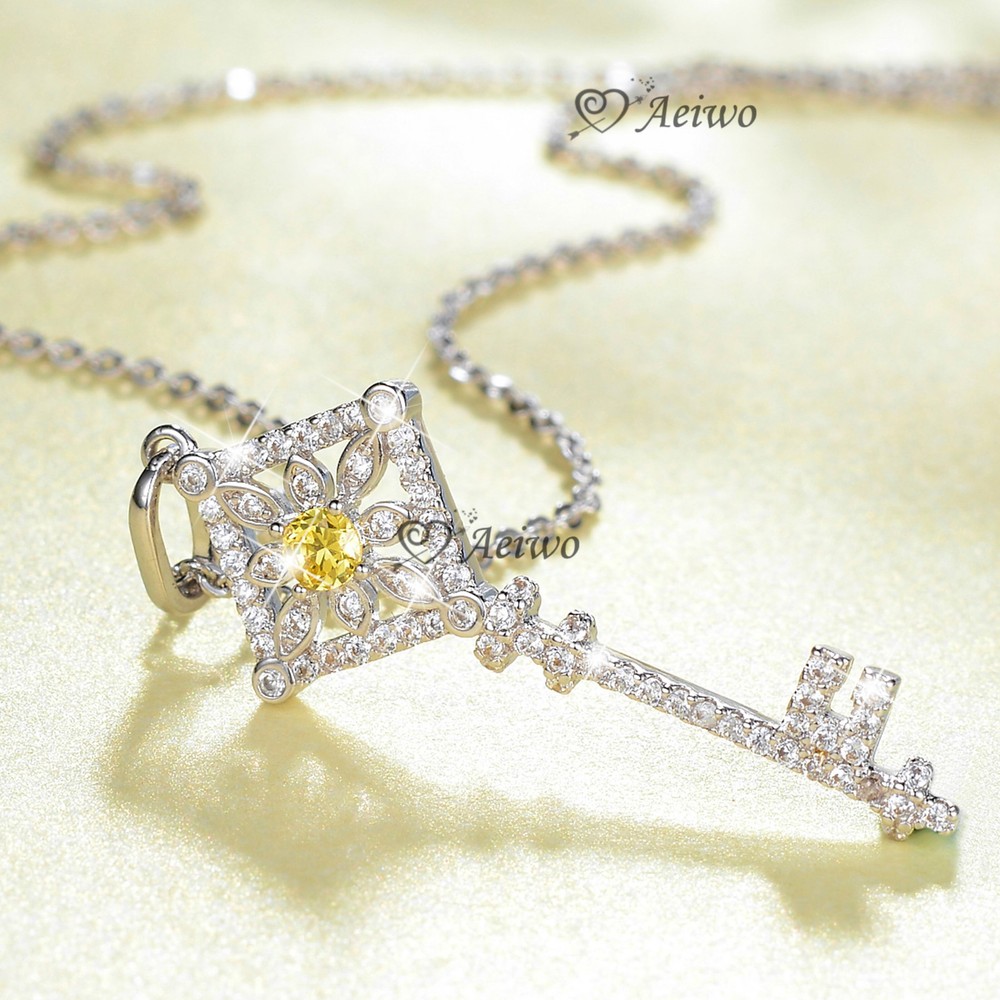 18K WHITE GOLD GF MADE WITH SWAROVSKI CRYSTAL KEY PENDANT CHAIN NECKLACE