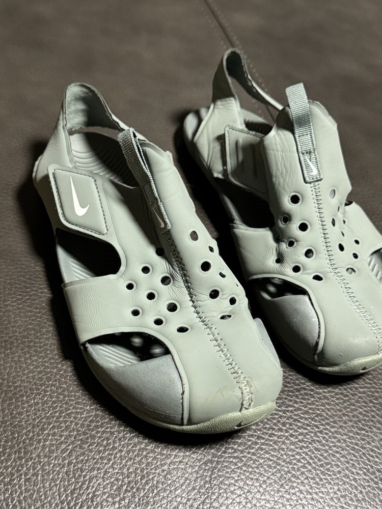 Nike Sunray Protect 3Y EU35 22cm Green Kid Preschool Sandals Shoes