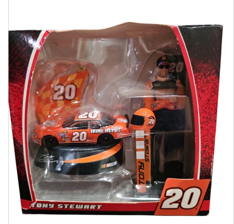 New Tony Stewart #20 Home Depot Joe Gibbs Racing Nascar Ornament by Trevco/B/63