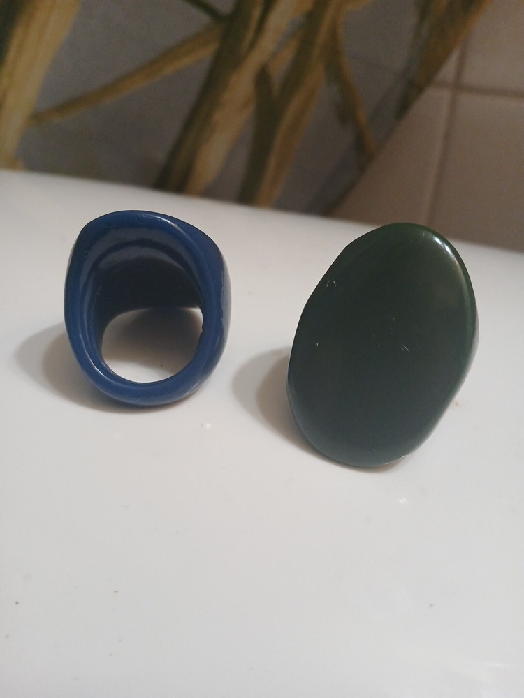 2 Blue & Green Acrylic Resin Oval Costume Jewelry Rings