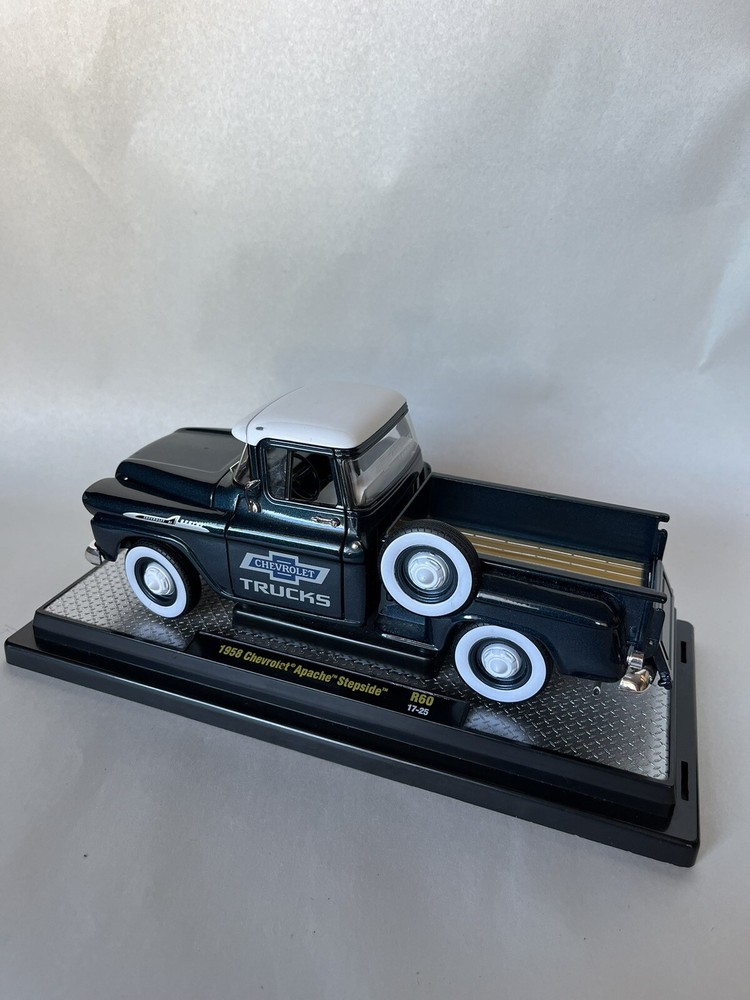 Cast Line 1958 Chevrolet Apache Stepside 1:24 Scale Die-cast Blue Truck On Stand