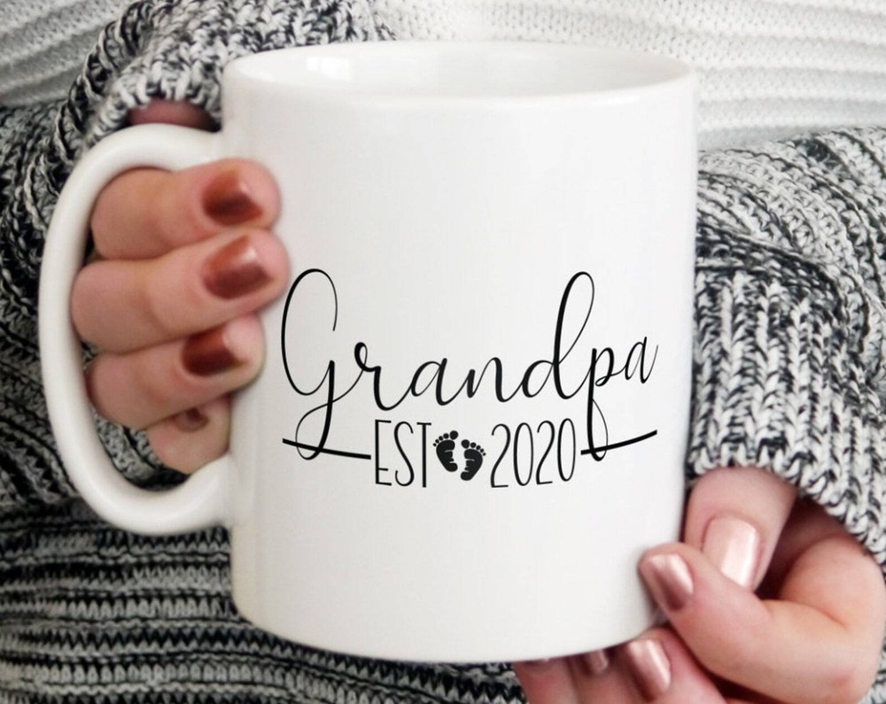 Grandpa Est 2021 Tiny Feet Design Printed Mug Gift For Him New Grandpa Gift New