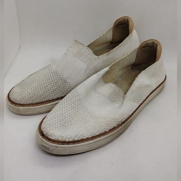 UGG Sammy Slip On Hyper Weave Sneakers Women Size 9.5 White Retro Comfort Shoes