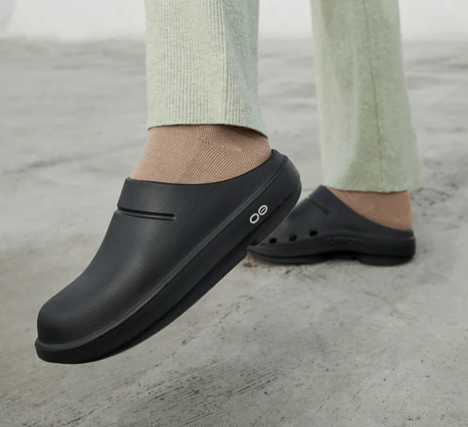 3-Day Flash SALE! Oofos Women's OOcloog Clog - Black-image