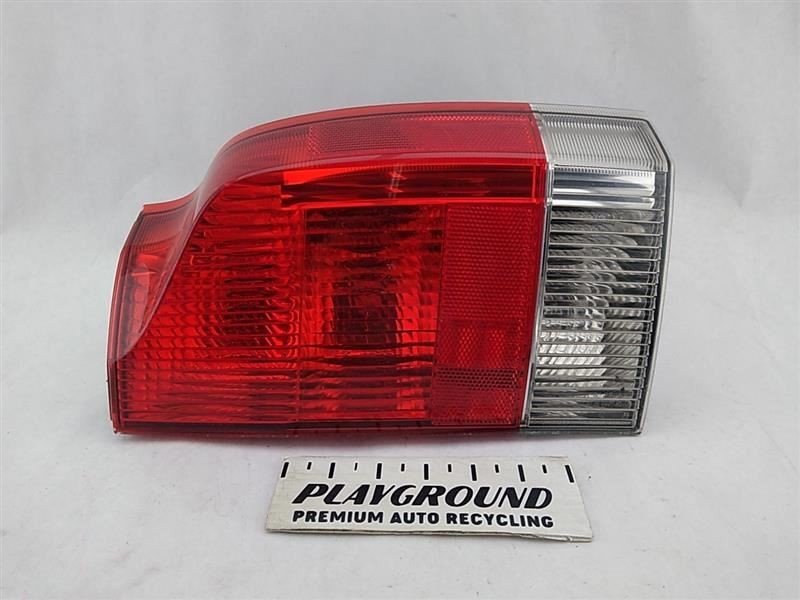 Volvo XC70 V70 Passenger Right Rear Lower Tail Light Lamp Fits 2001-2004 01 02