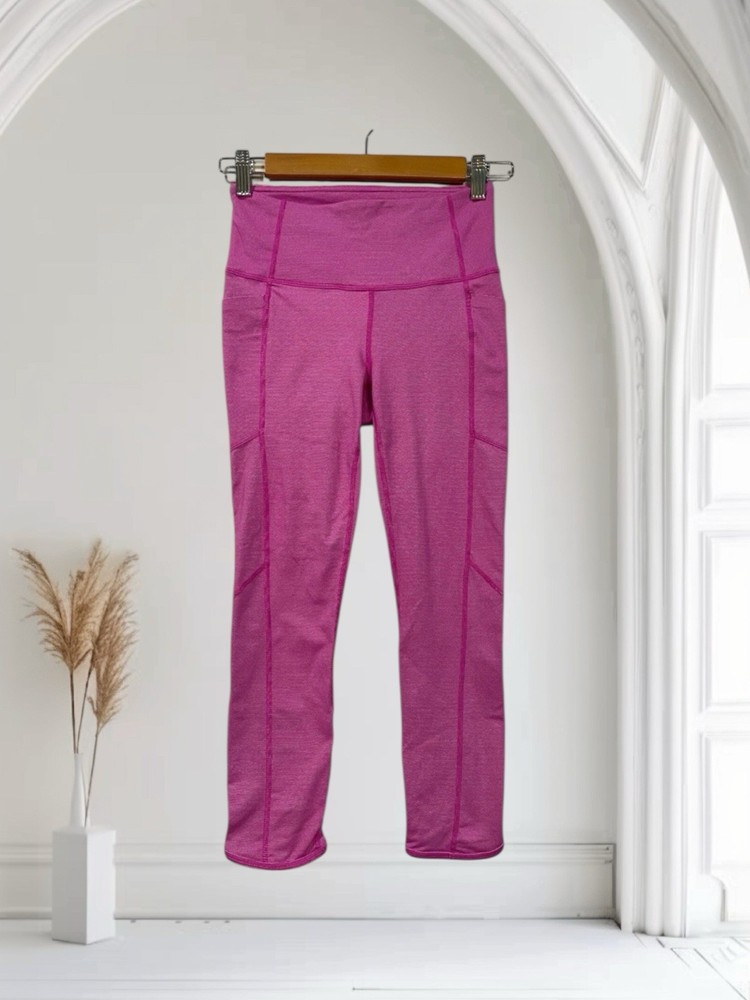 Athleta Pixel Chaturanga To Town Capri Leggings for Women in XS Summer Fuchsia Pink