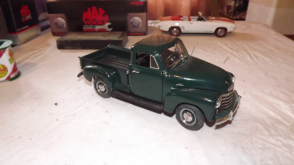 Danbury Mint 1953 Chevrolet Pickup Truck Dark Green 1/24 Diecast Model