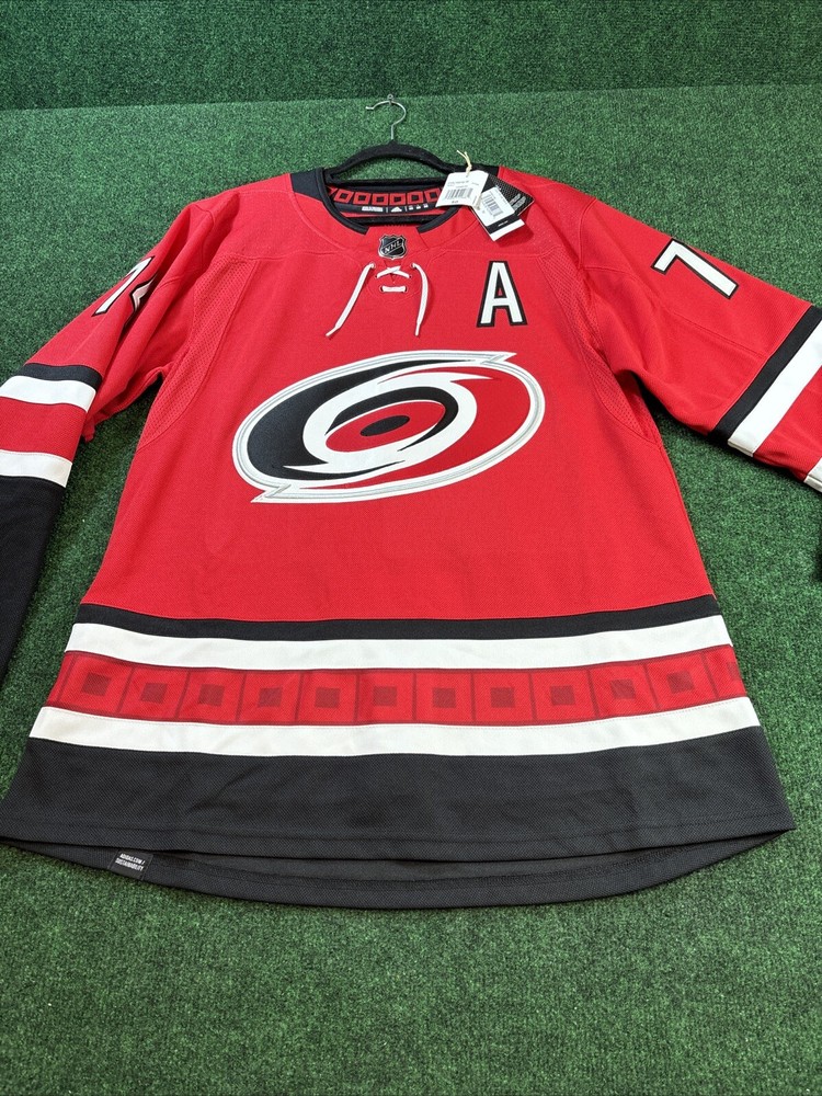 Adidas NHL Jersey Men's Size 50 Carolina Hurricanes Hockey Jaccob Slavin #74 Red