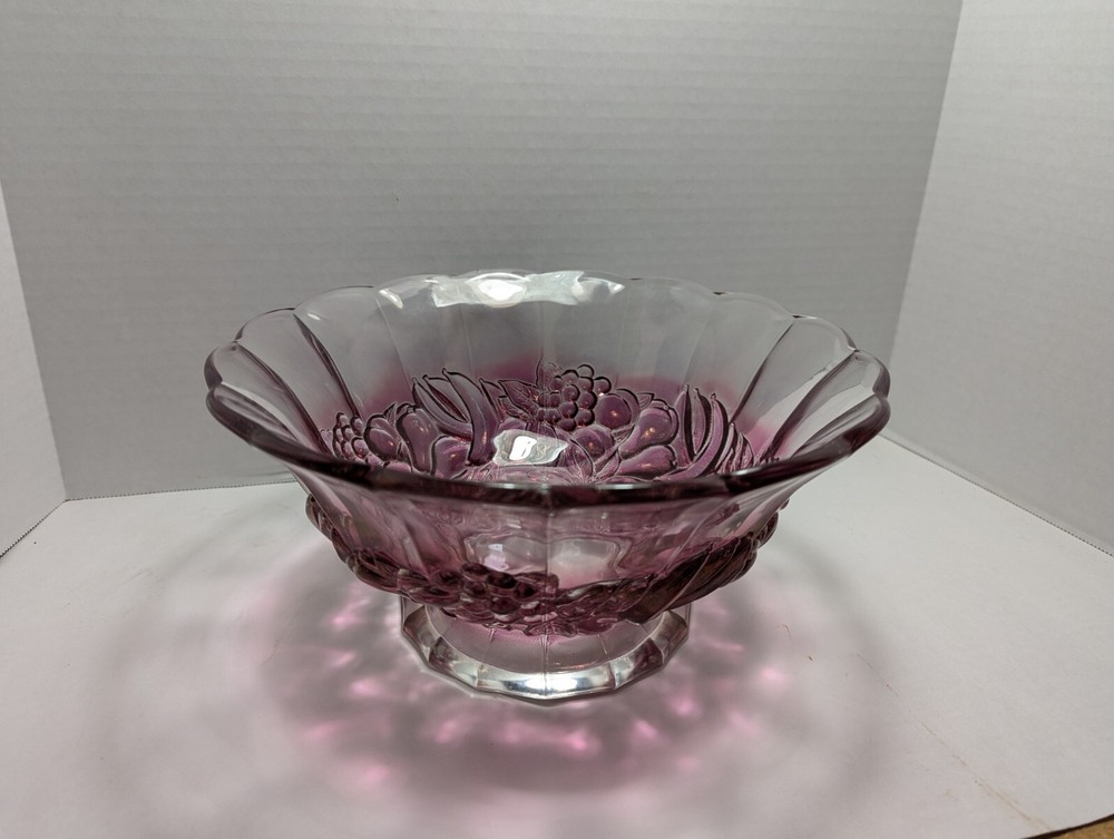Vintage Indiana glass Cranberry glass fruit bowl centerpiece