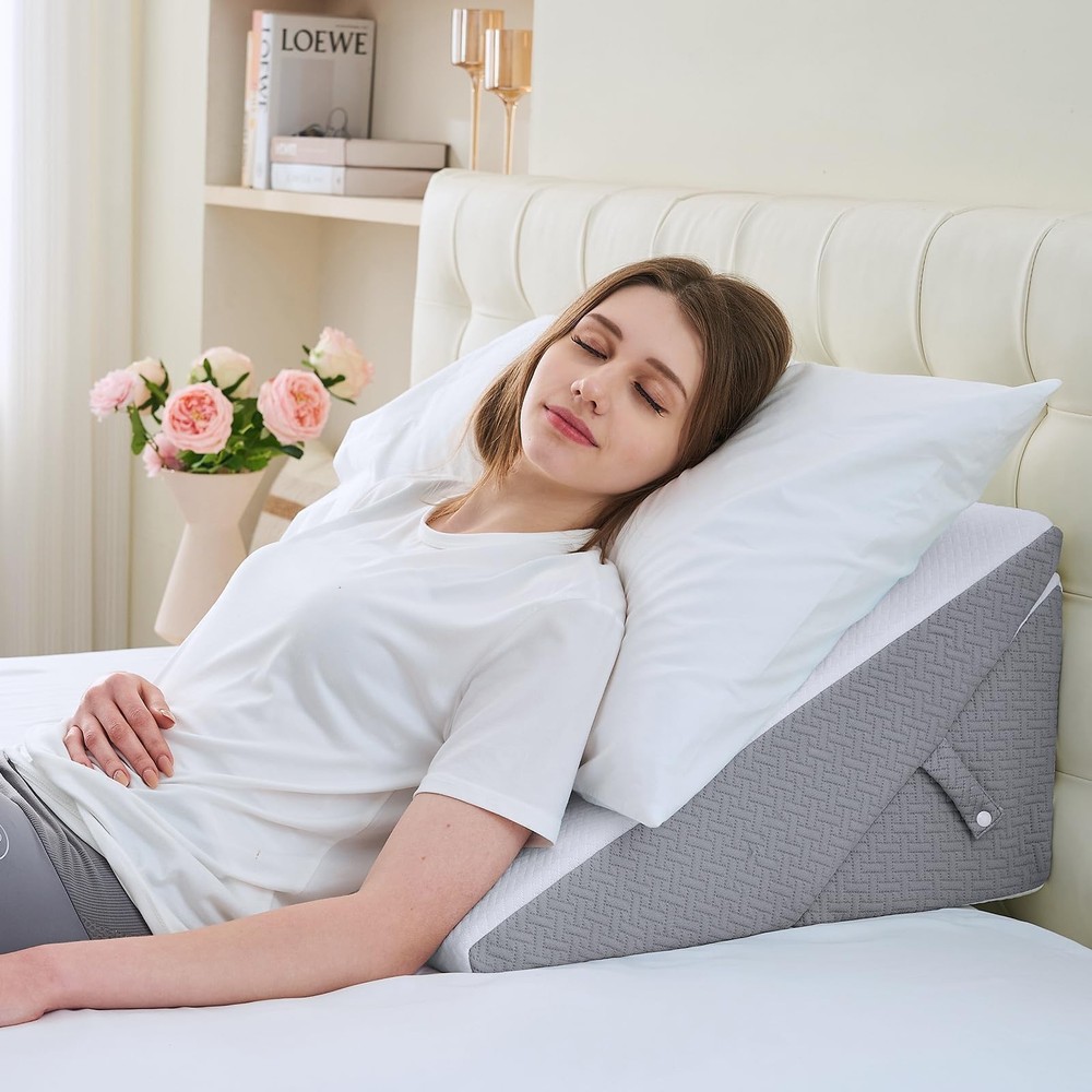 Adjustable Memory Foam Wedge Pillow for Post-Surgery Support and Comfort