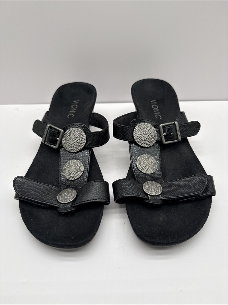 VIONIC Noleen Sandals Wms Size 7.5 Wedge Black Leather Silver Medallion Accents